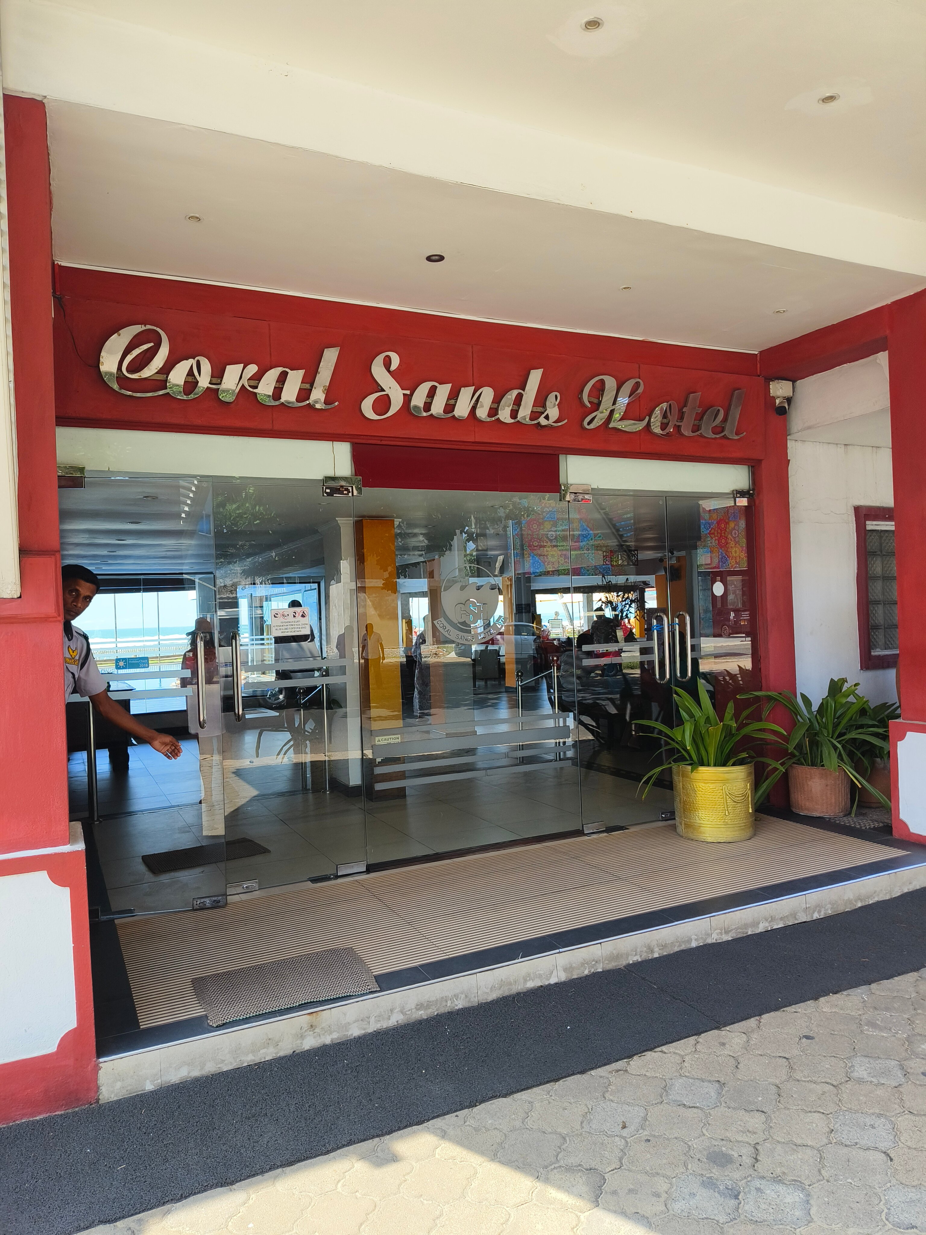 Фото Coral Sands Hotel