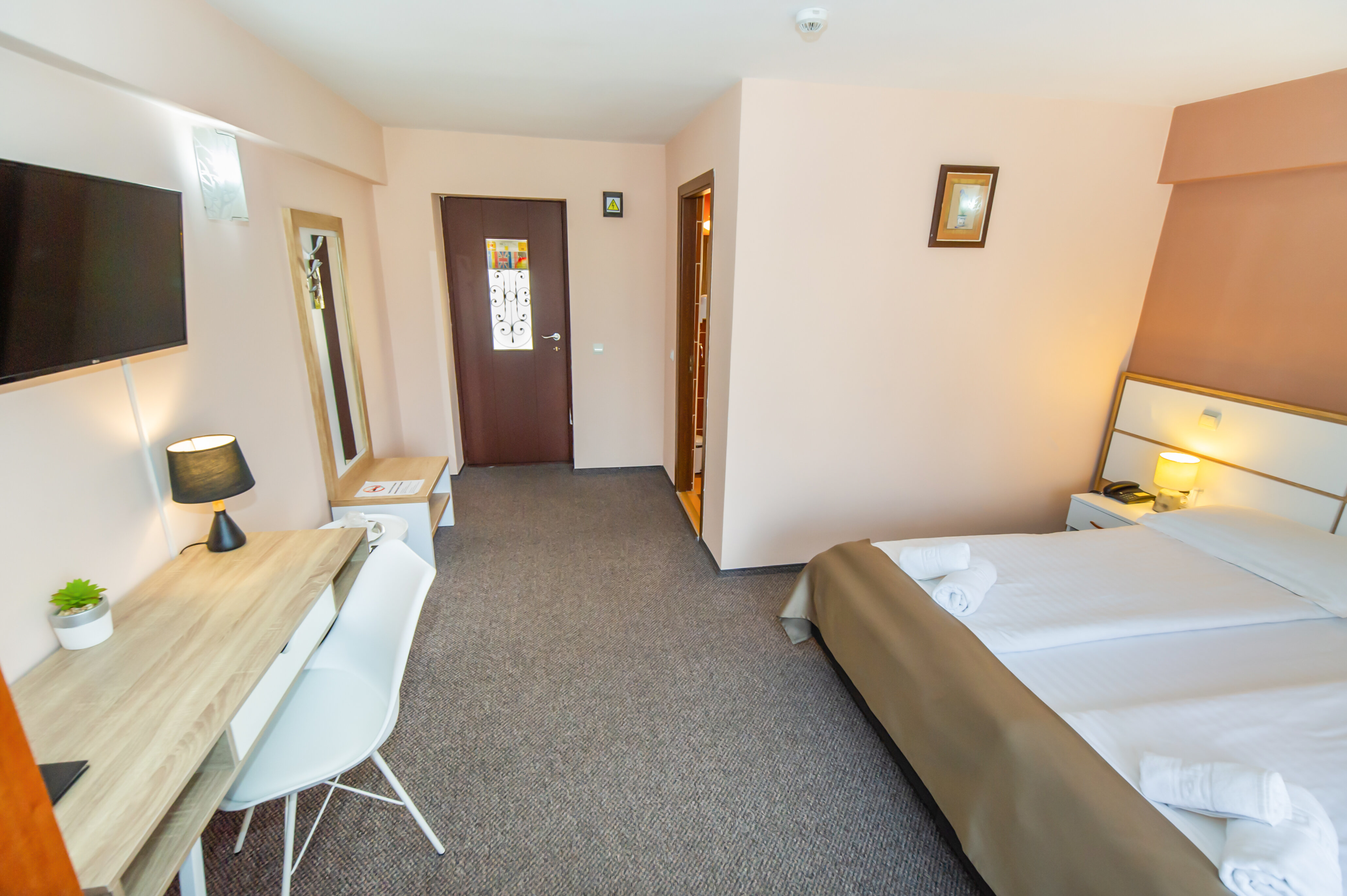 Фото Long Street Hotel