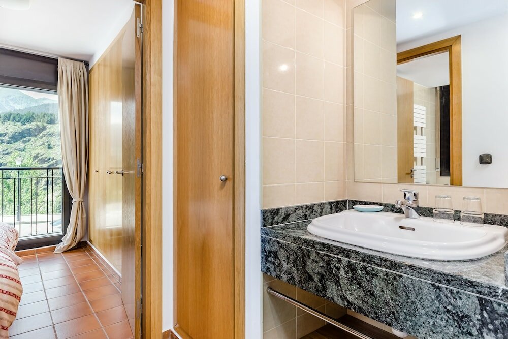 Фото Apartamentos Prat de les Molleres