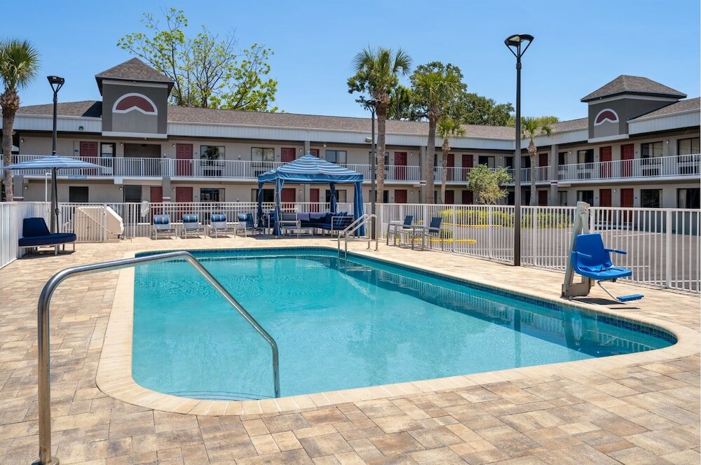 Фото Hotel South Tampa & Suites
