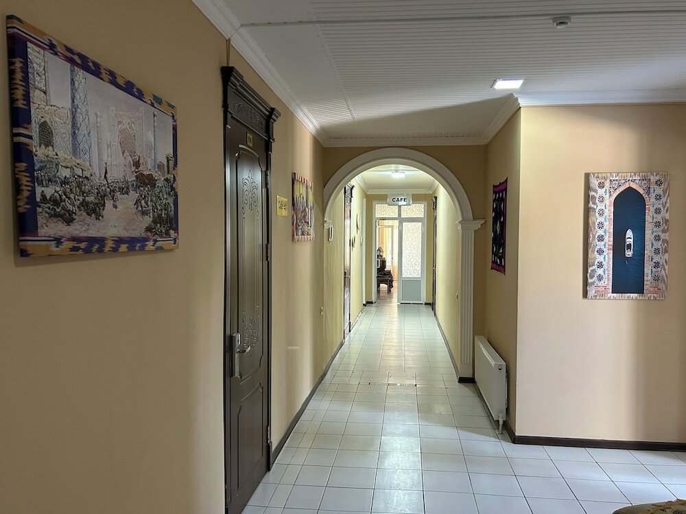 Фото Karim Parkside Hotel