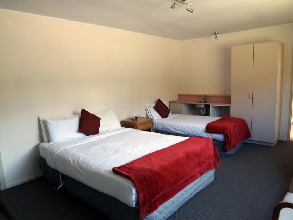 Фото Karaka Tree Motel