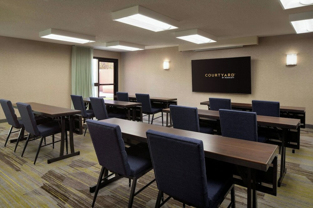 Фото Courtyard by Marriott John Wayne Airport/Orange County