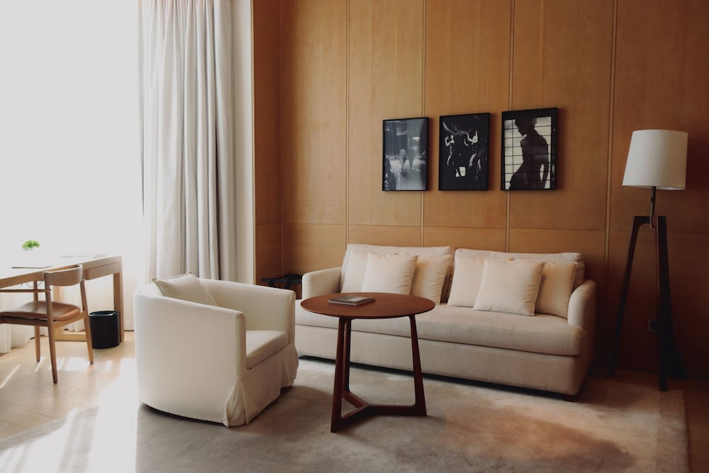 Фото The Shanghai Edition