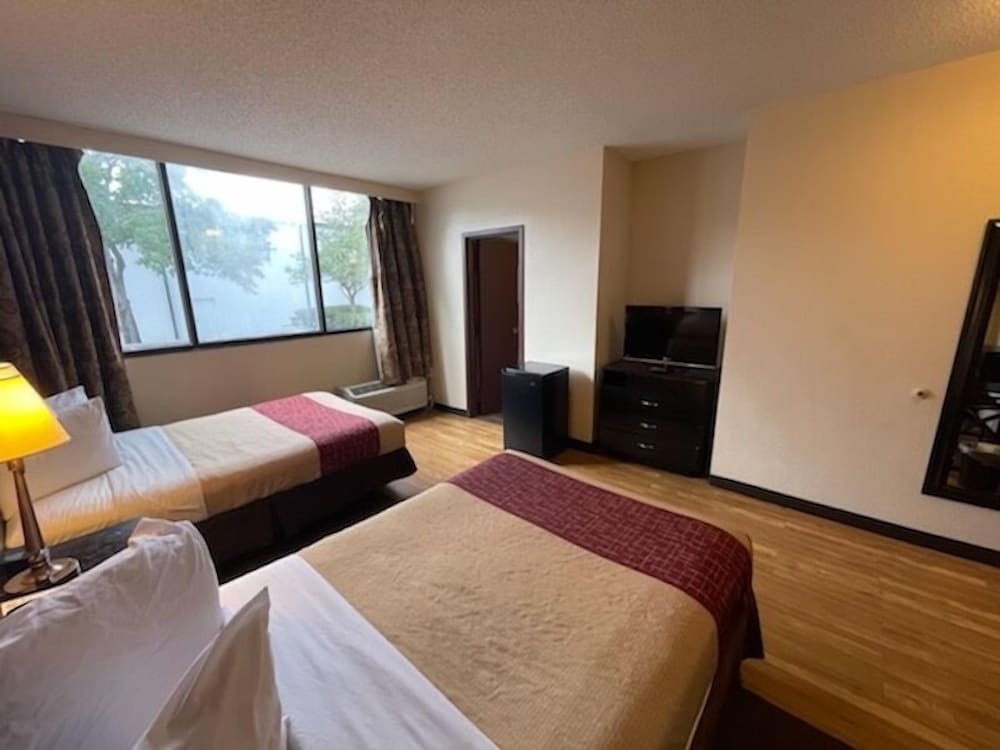 Фото Tropical Palms Hotel