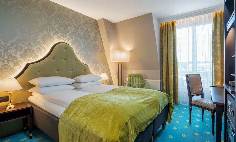 Фото отеля 2