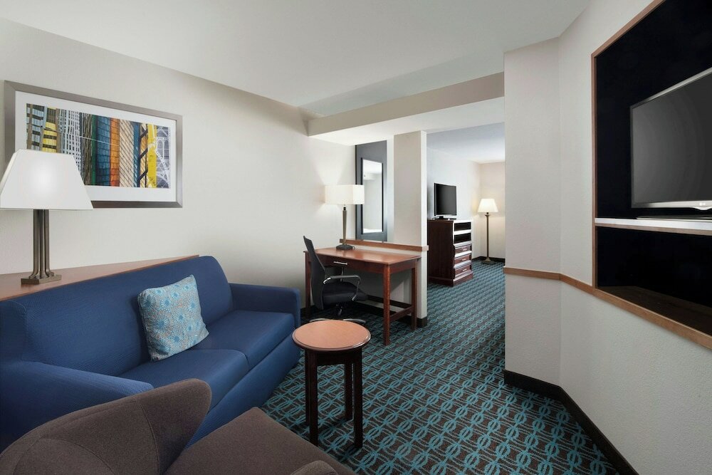 Фото Fairfield Inn & Suites by Marriott Waco North