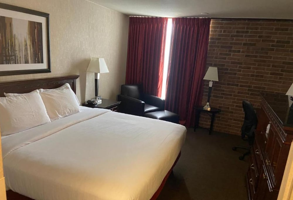 Фото Hotel Lotus Kansas City Merriam