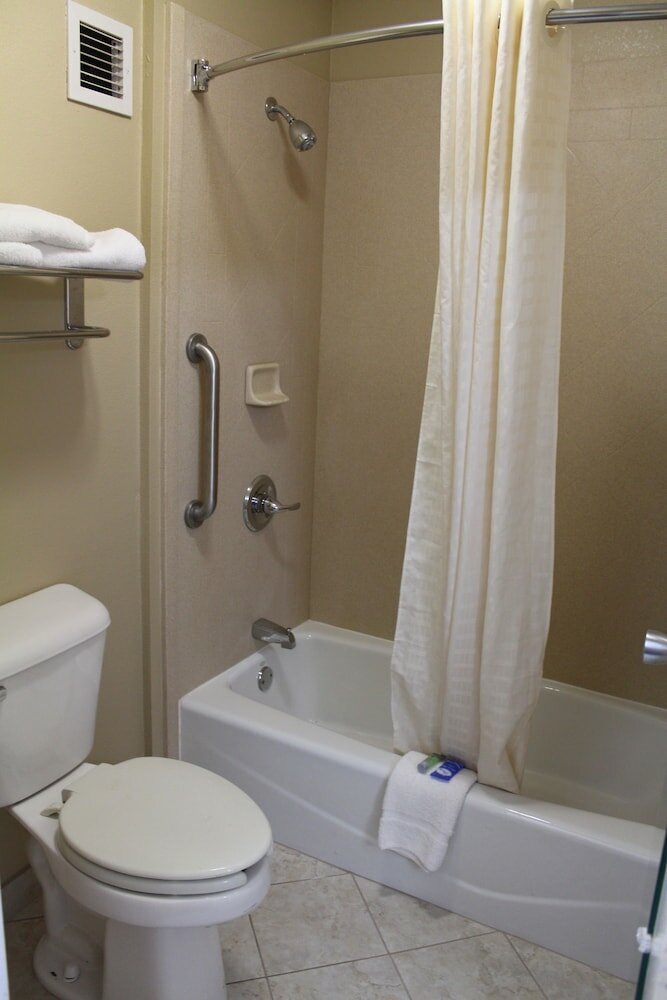 Фото Economy Inn North Oklahoma City