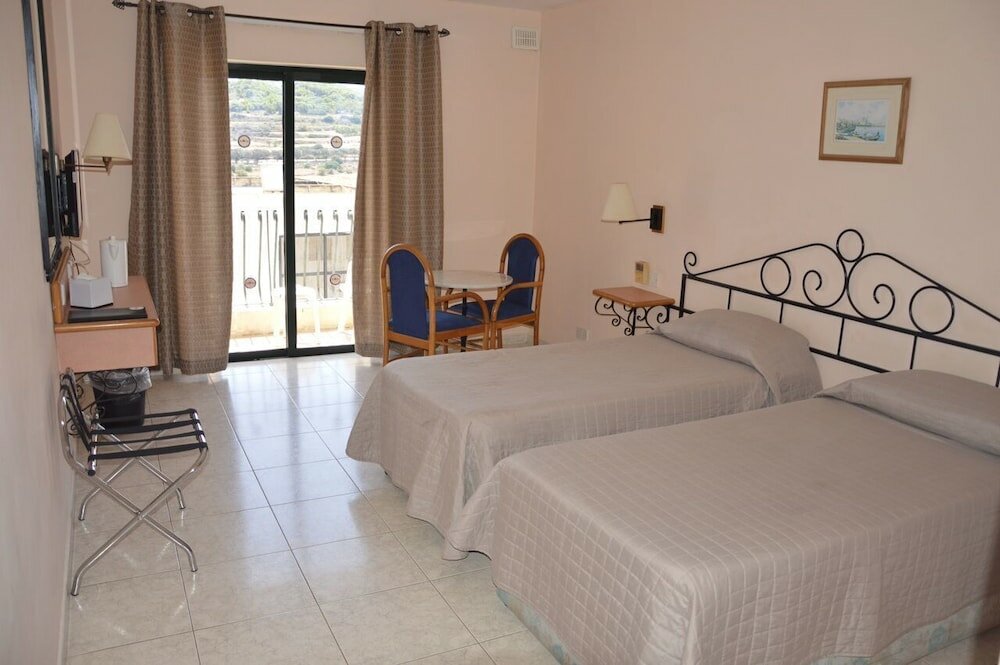 Фото Porto Azzurro Aparthotel