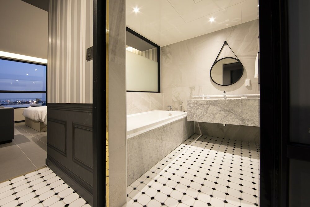 Фото Brown Dot Hotel - Jangsaengpo