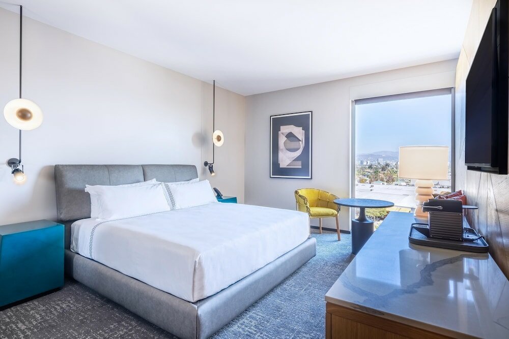 Фото The Shay, a Destination by Hyatt Hotel