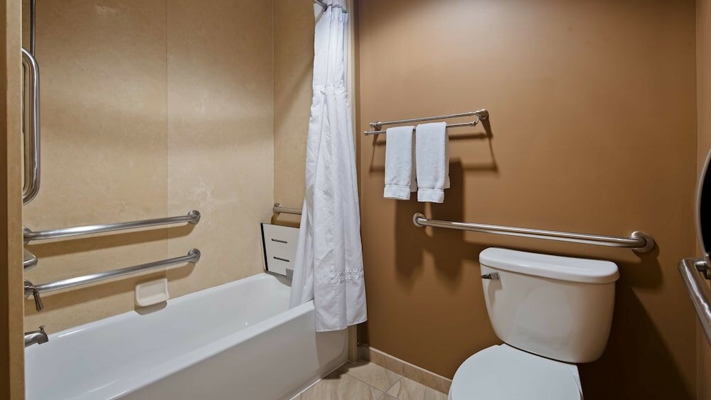Фото Best Western Plus College Park Hotel