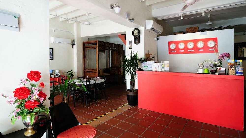 Фото Red Inn Court