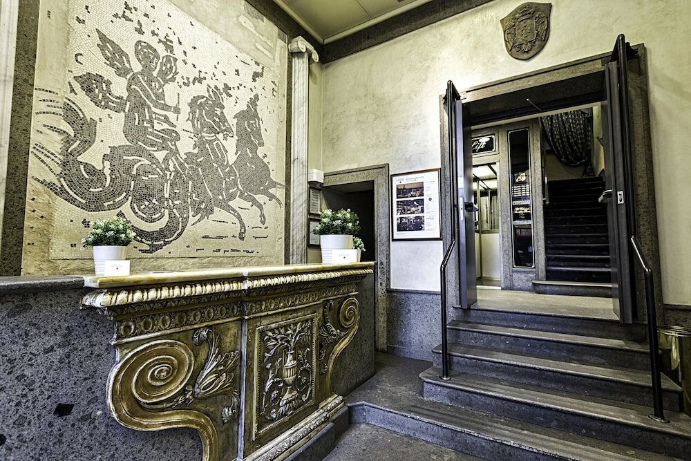 Фото Hotel Diplomatic
