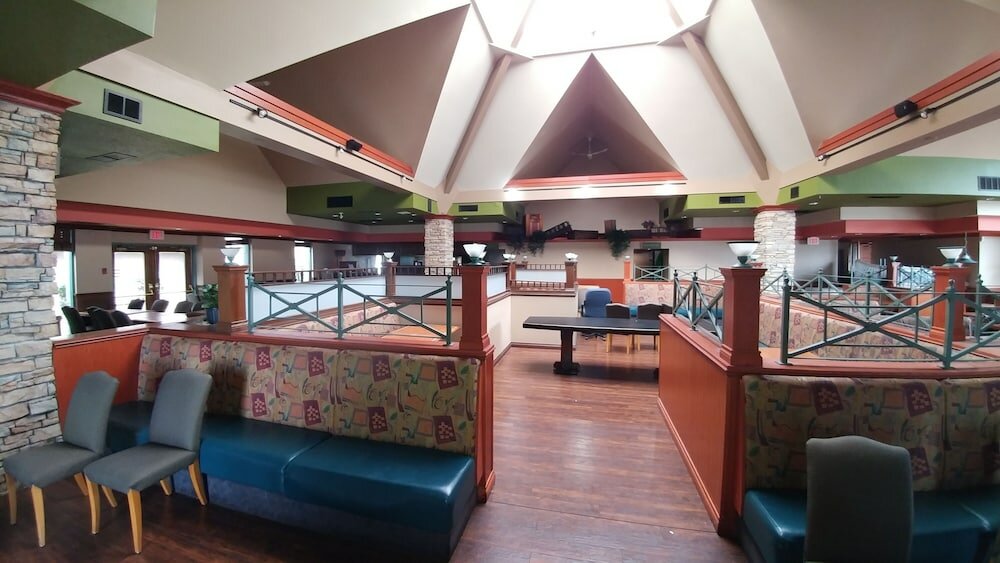 Фото Travelodge by Wyndham Vancouver Airport