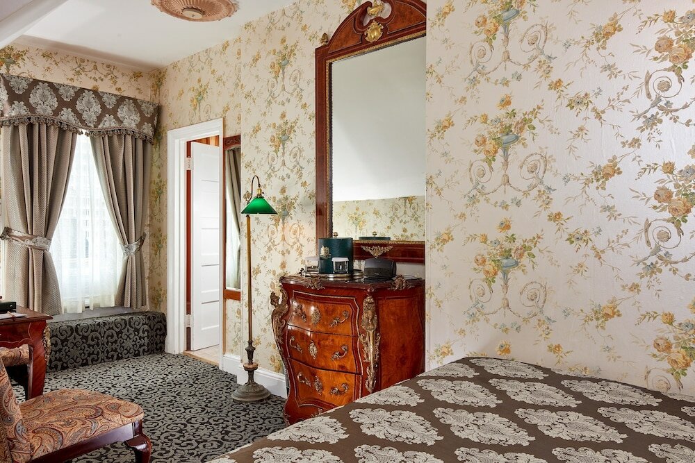 Фото Queen Anne Hotel