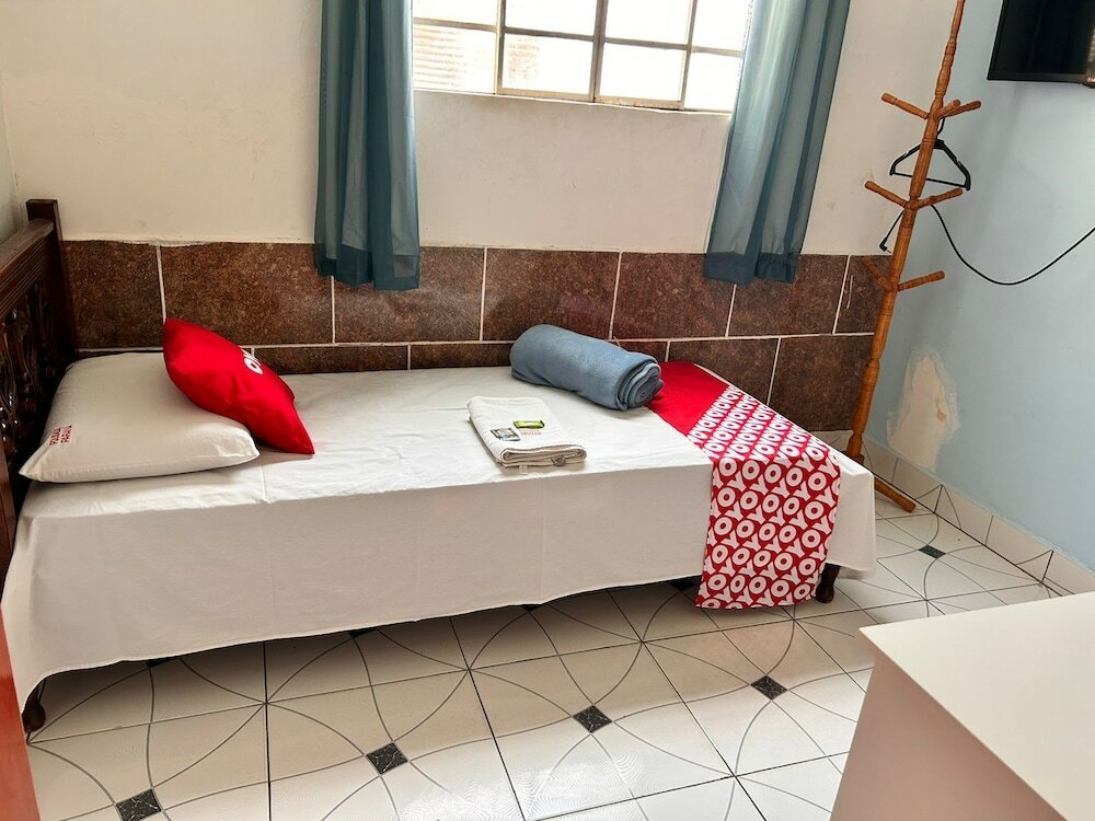 Фото Oyo Pousada Paraná, Cuiabá