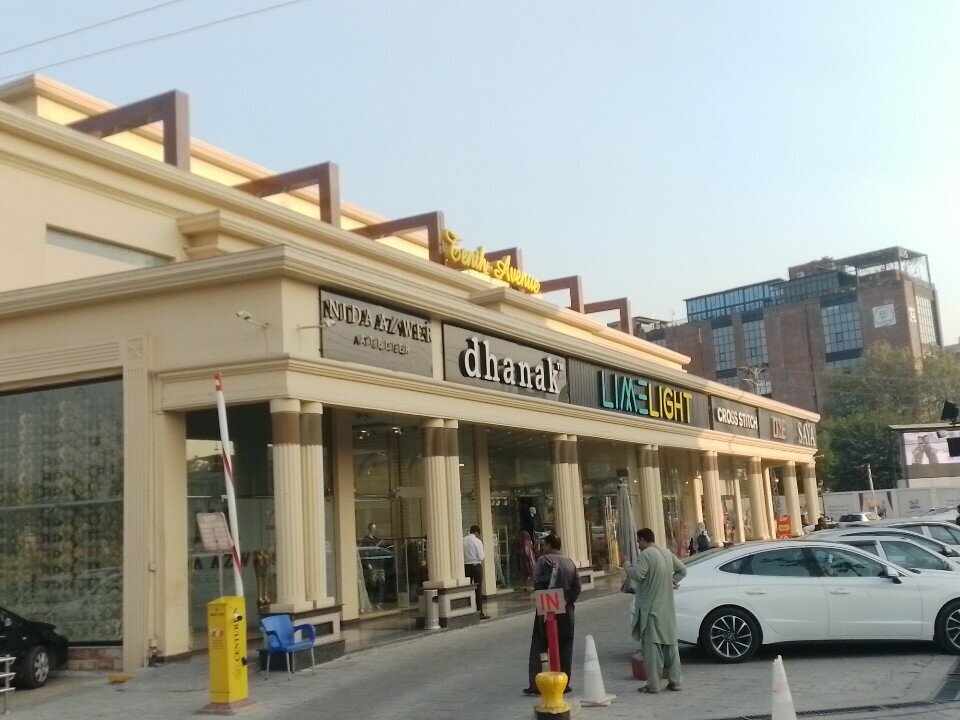 Clothing store Limelight, Lahore, photo
