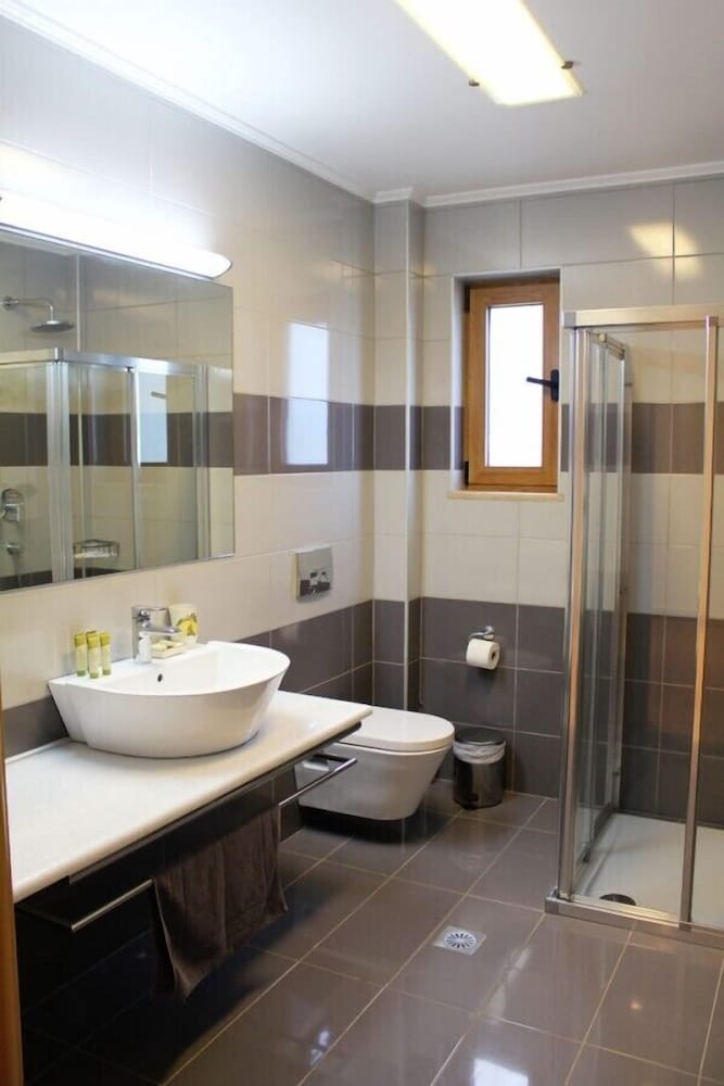 Фото Niriides Luxury Villas