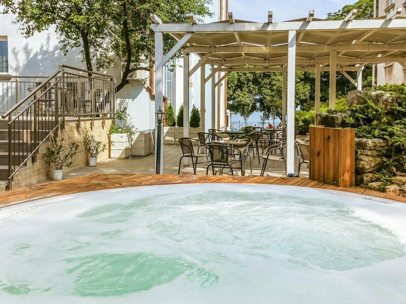 Гостиница Hotel Belle Epoque Beach в Варне