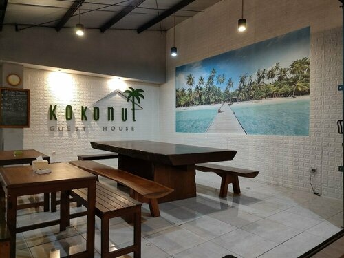 Гостиница Kokonut Guesthouse в Сурабае