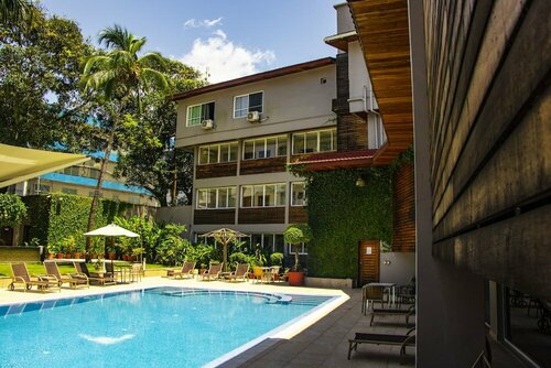 Гостиница Mamba Point Hotel в Монровии