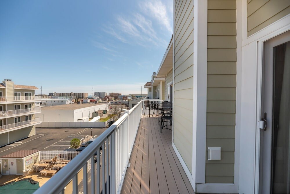 Фото Lucayan Resort by Kees Vacations