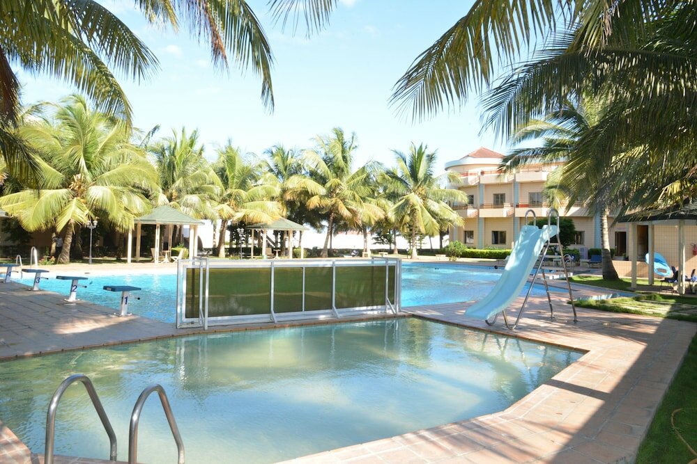 Фото отеля 2