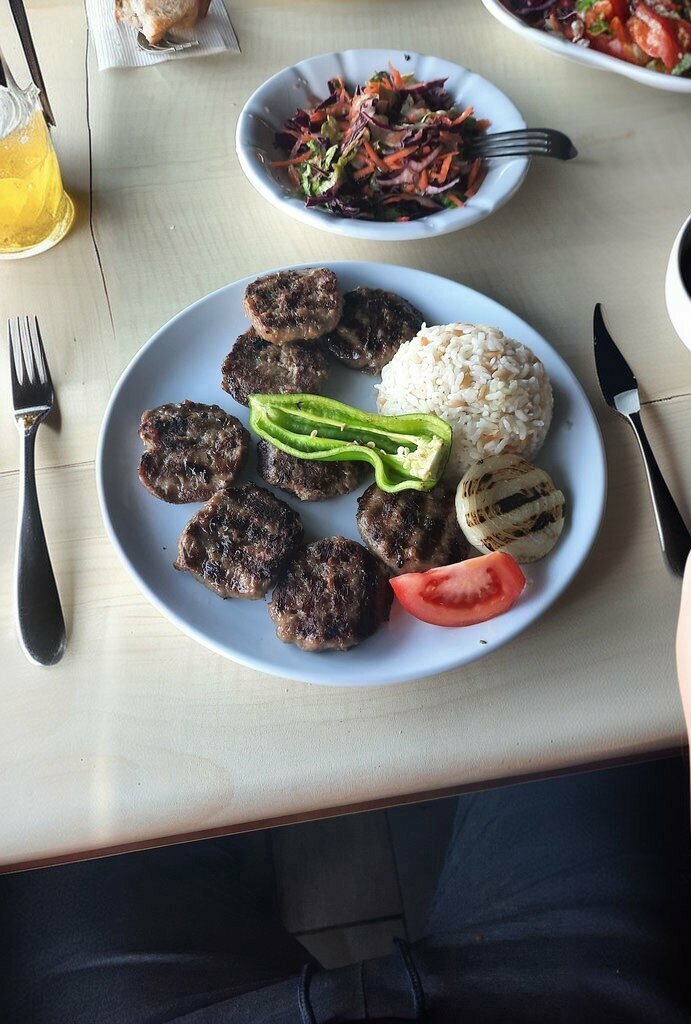 Roadside rest area Tugra Facilities, Merzifon, photo