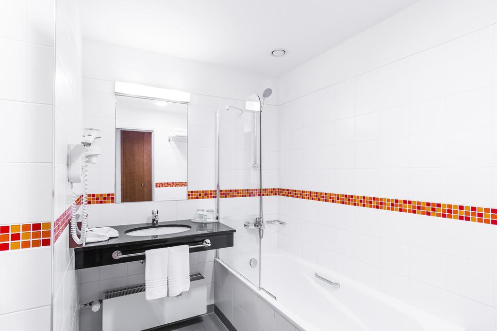 Фото Courtyard by Marriott Pilsen