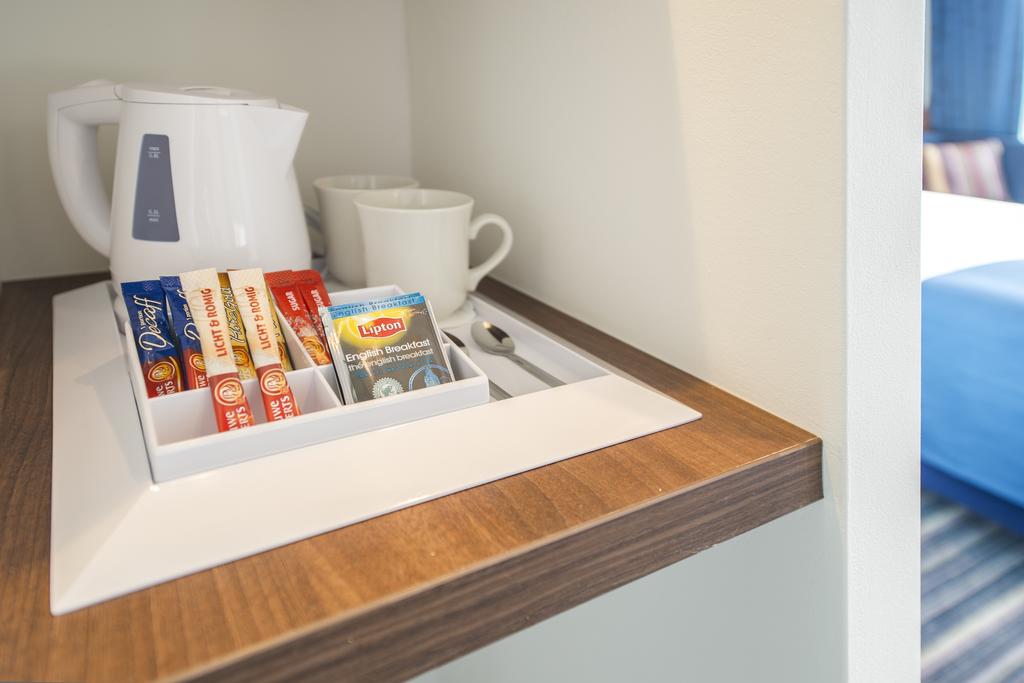 Фото Holiday Inn Express Amsterdam - Sloterdijk Station, an Ihg Hotel