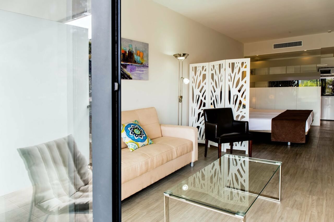 Фото Dimona Suites