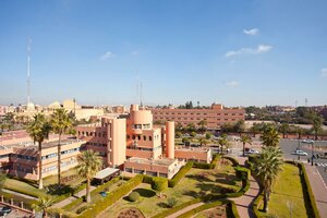 Гостиница Amani Hotel Suites & SPA