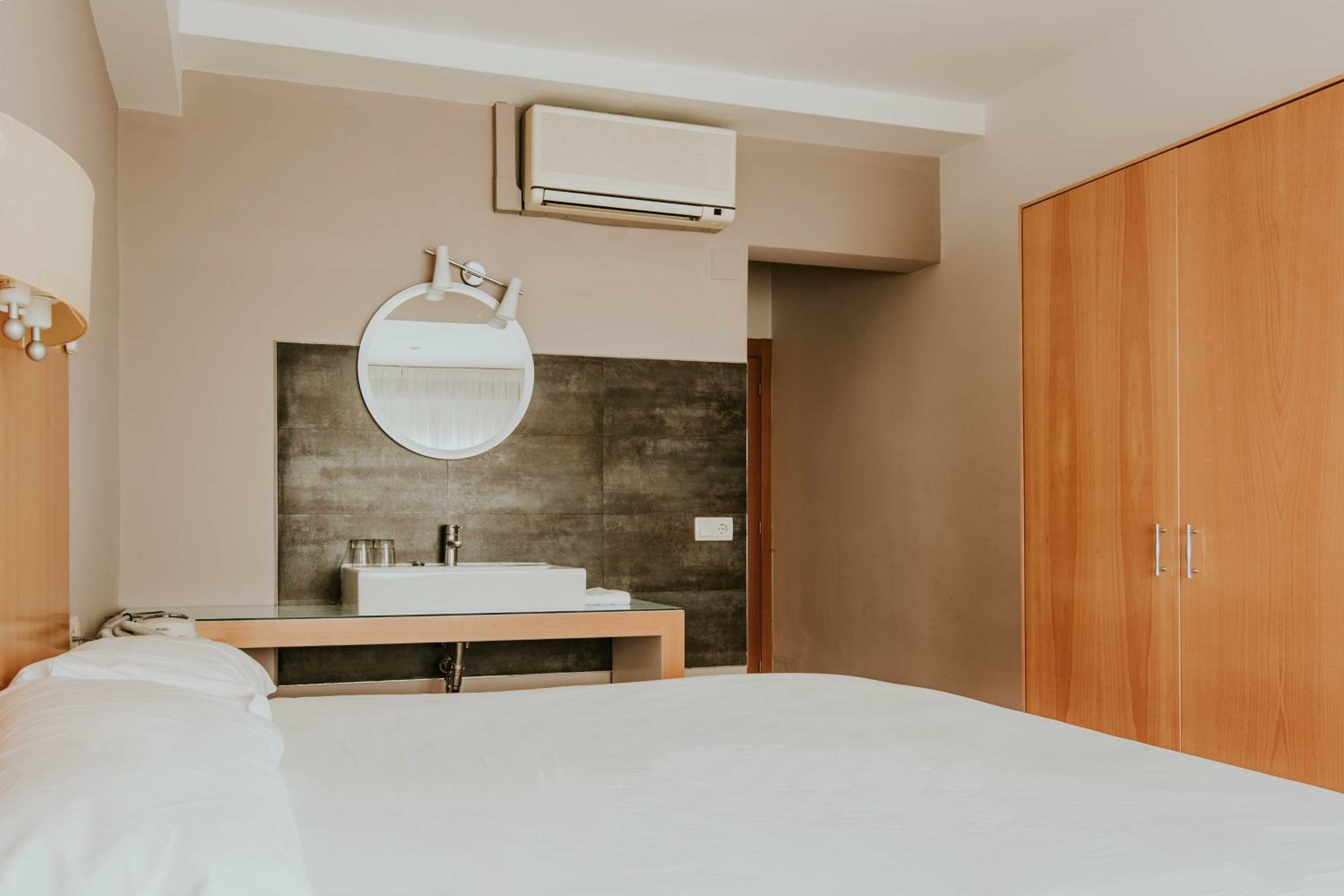 Фото Hotel Isasa