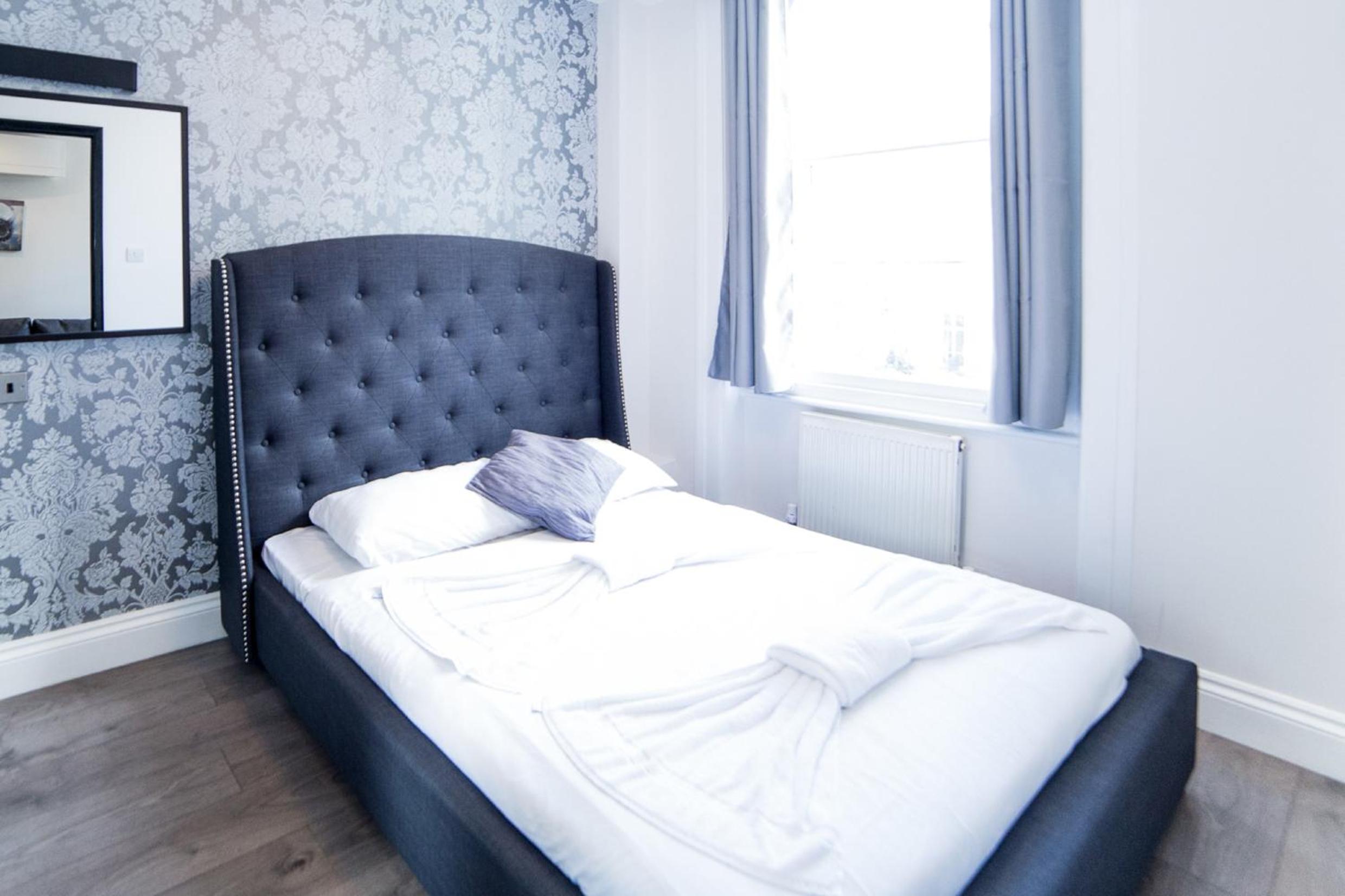 Фото Imperial Court Suites