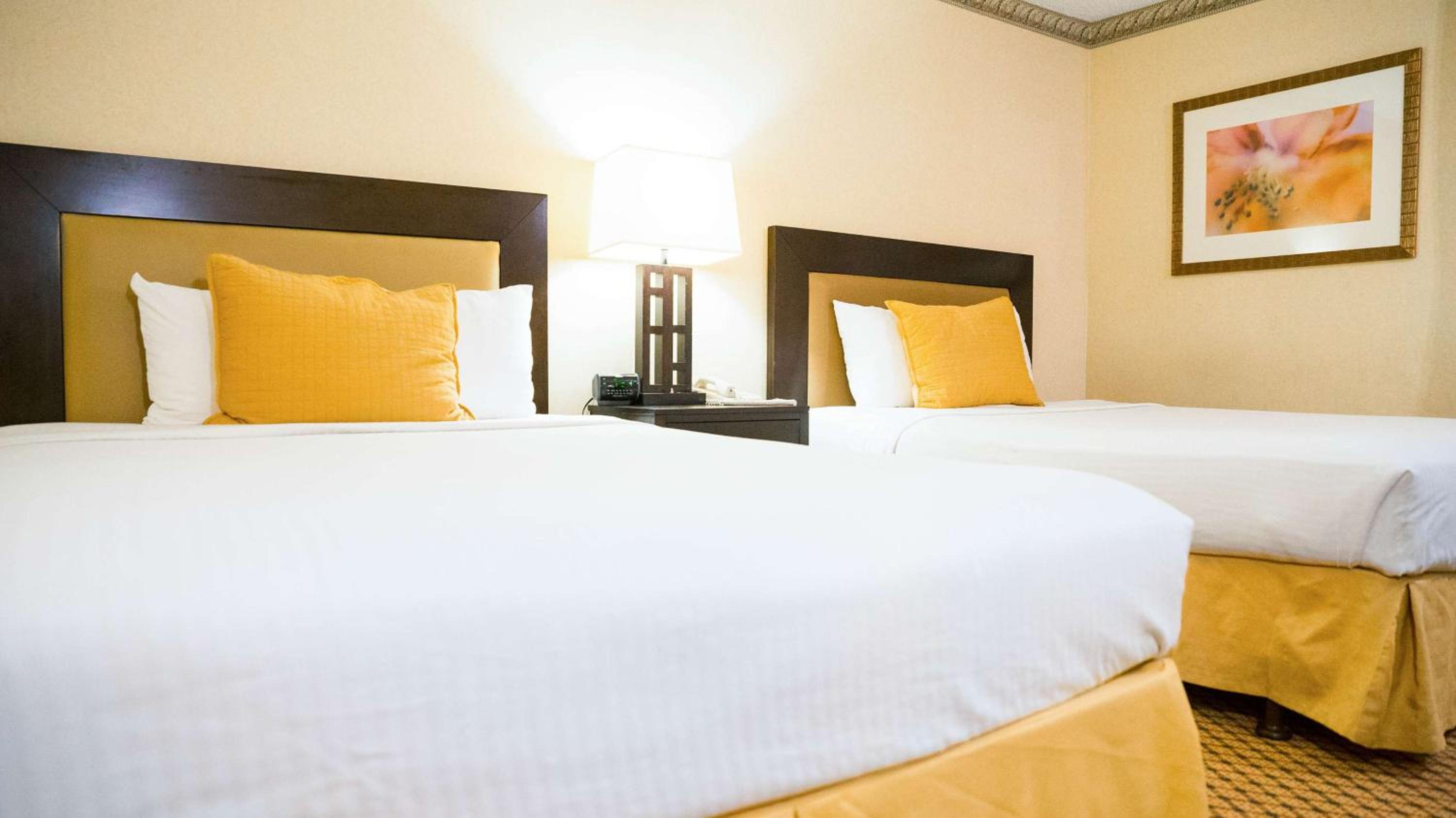 Фото Motel 6 Anaheim Hills