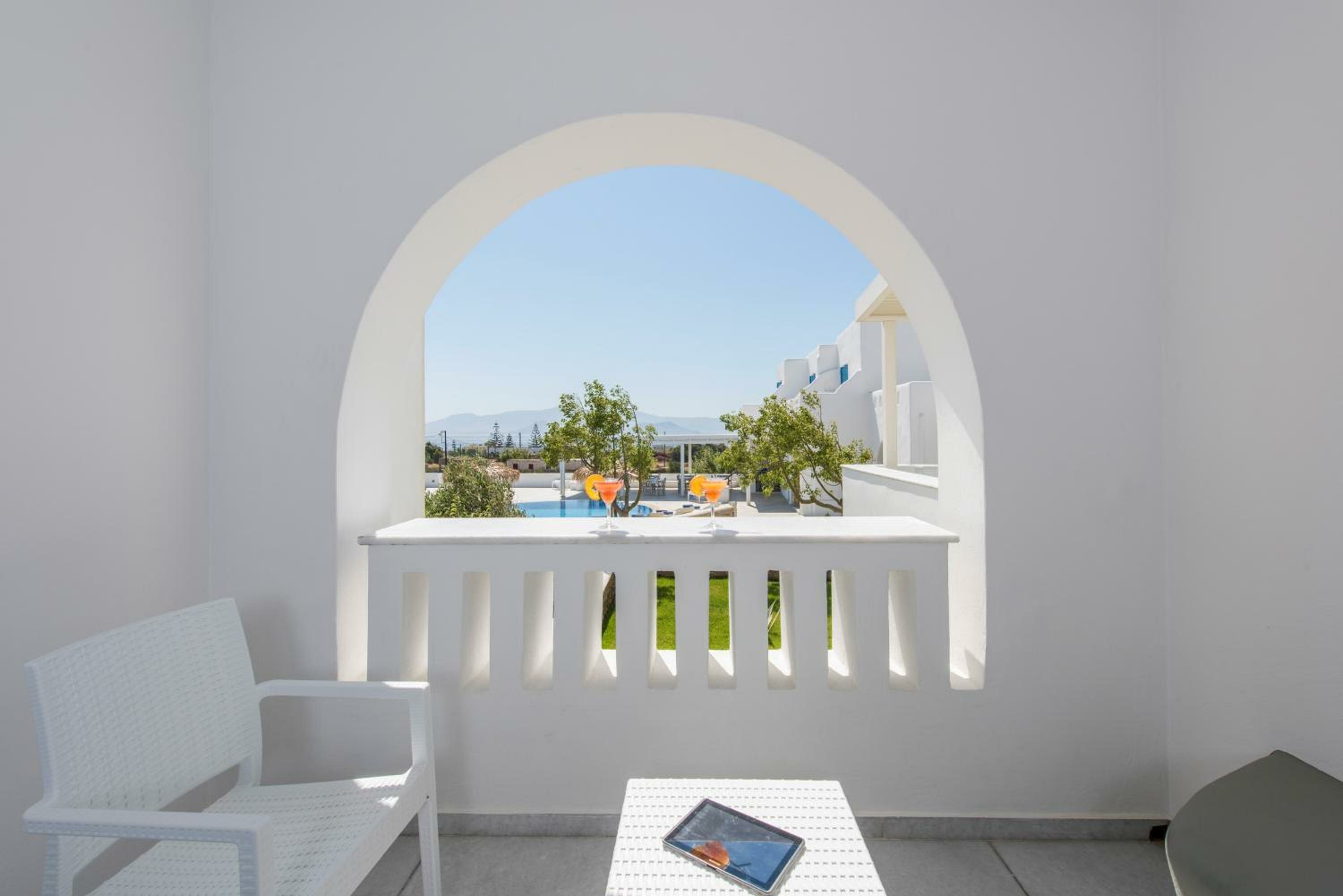 Фото Cycladic Islands Hotel & SPA