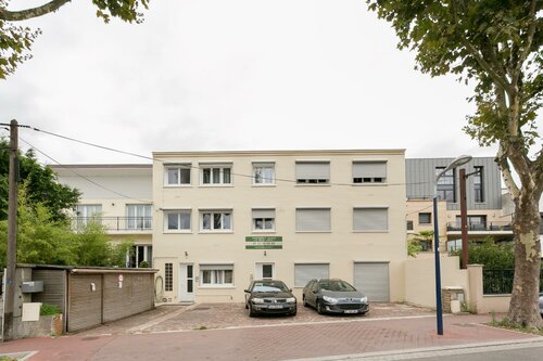 Апартаменты Furnished Apartments Residence Le Relais Amelie в Кламаре