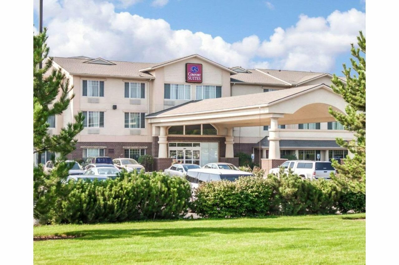 Фото Comfort Suites Airport