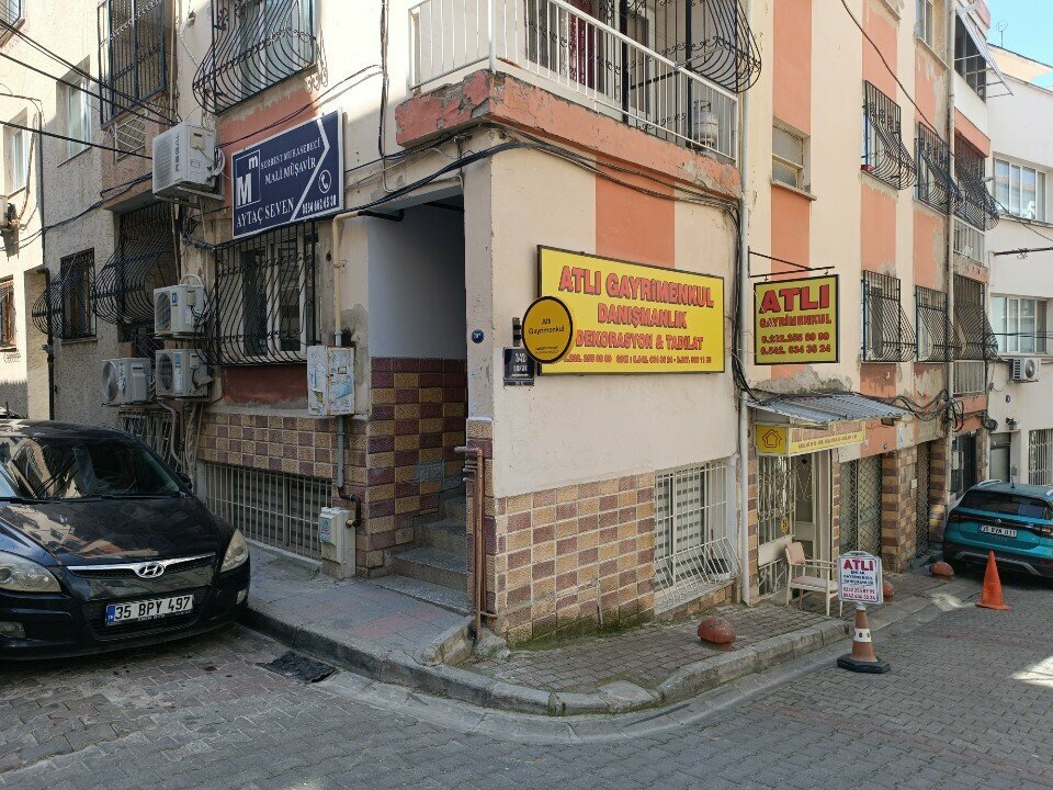 Tax consultants Independent Accountant Financial Advisor Aytac Seven, Izmir, photo