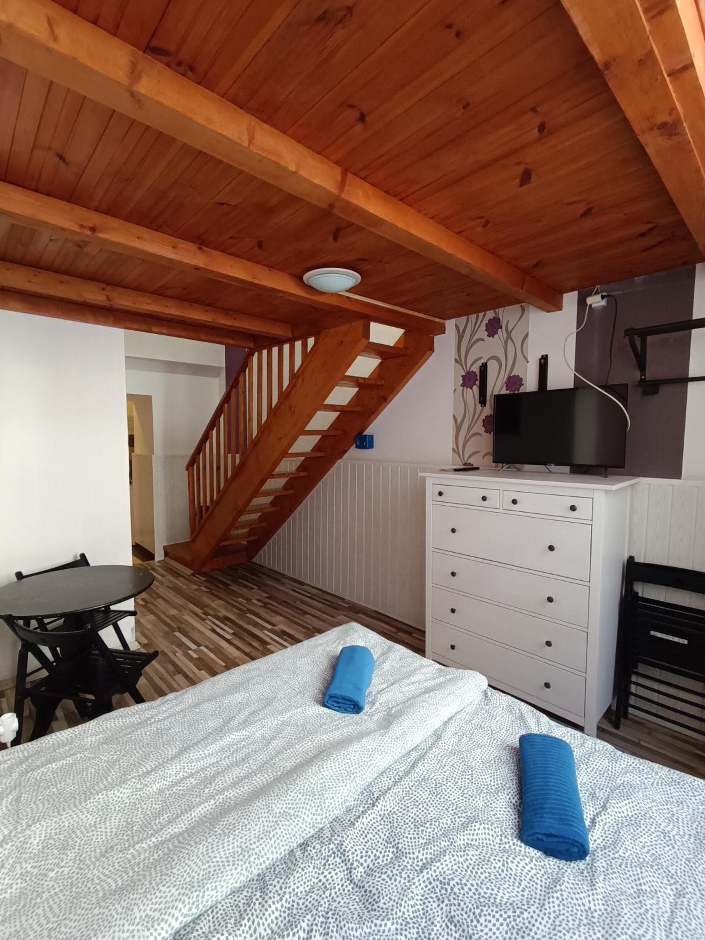 Фото Liechtenstein Apartments Wesselényi 18