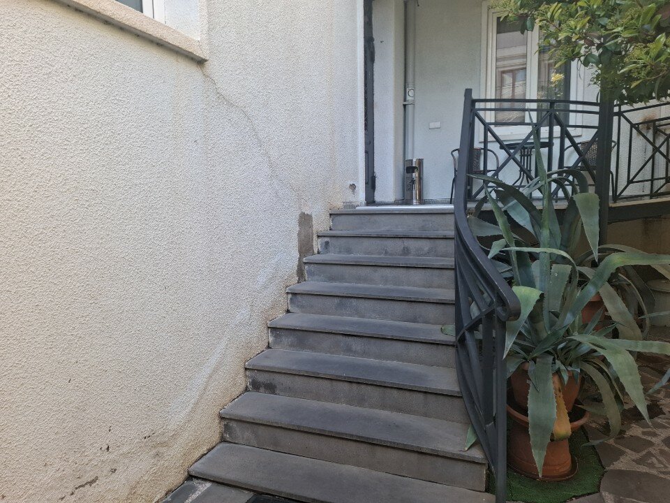 Фото New Metekhi