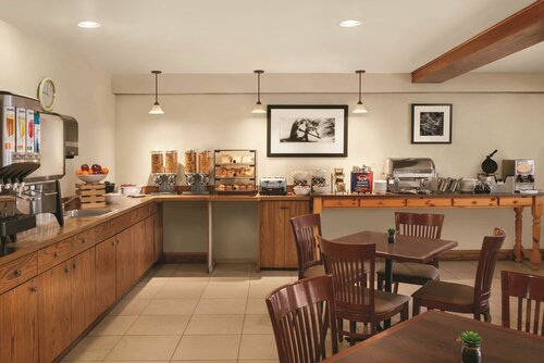 Гостиница Country Inn & Suites by Radisson, Saskatoon, Sk в Саскатуне