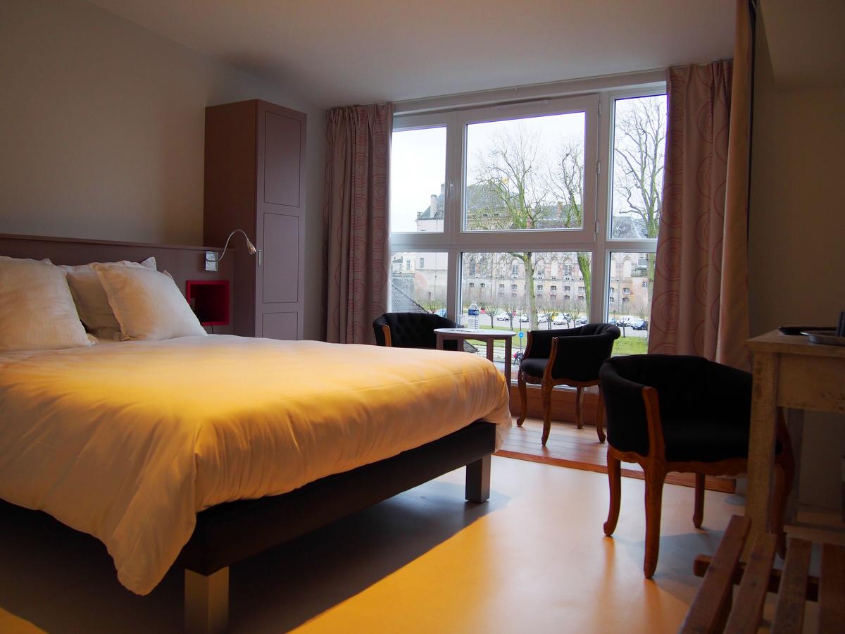 Фото Logis Hôtel Les Pages