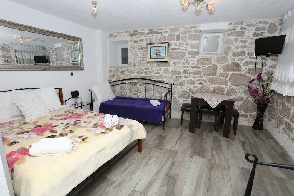 Фото Apartments Nikolla