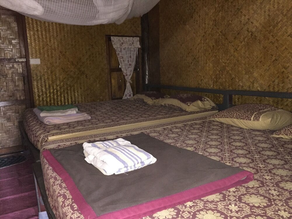 Фото Family Huts