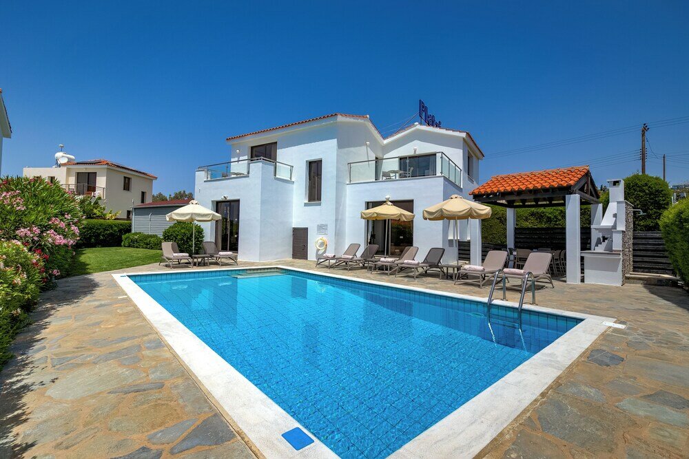 Фото Platzia Beach Villas