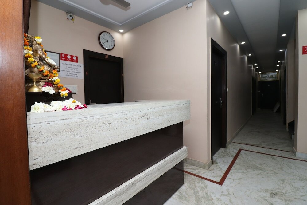 Фото Hotel Aaradhya Residency
