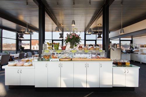 Фото Ghent River Hotel